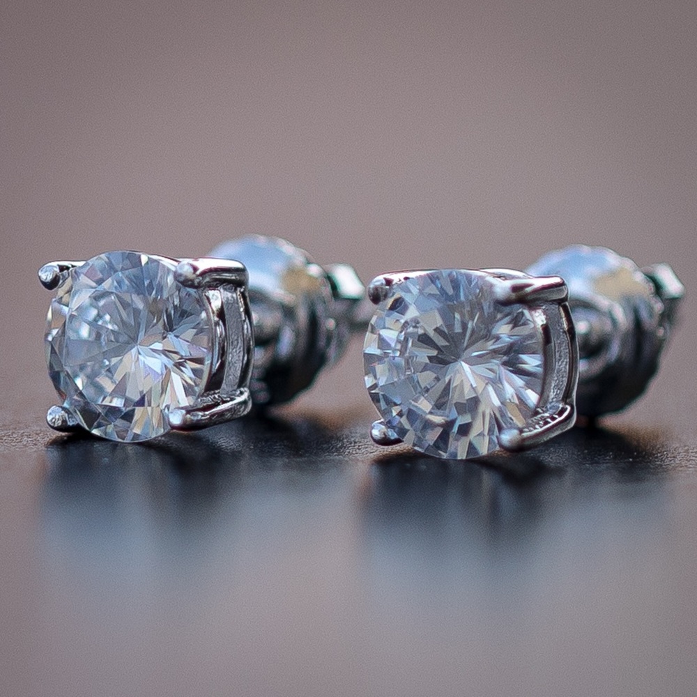 Round Shape Silver Diamond Stud Earrings